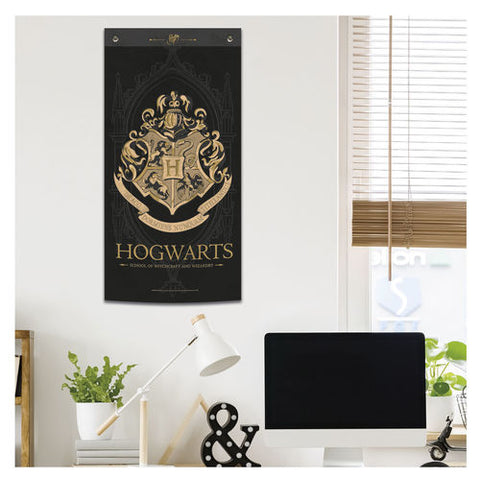 Hogwarts black crest banner